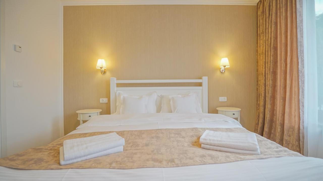 Monarch House Hotel Braşov Eksteriør billede