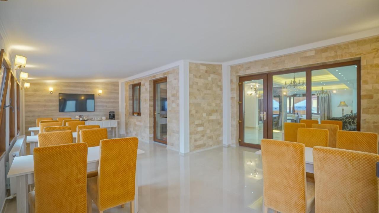 Monarch House Hotel Braşov Eksteriør billede
