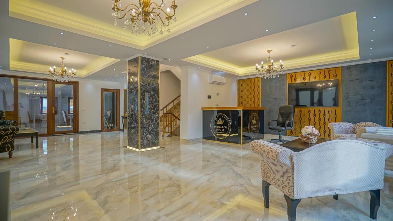 Monarch House Hotel Braşov Eksteriør billede