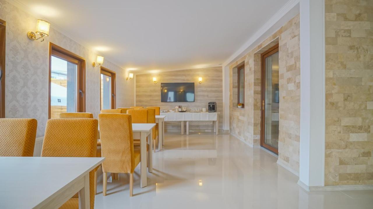 Monarch House Hotel Braşov Eksteriør billede