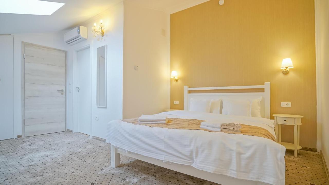 Monarch House Hotel Braşov Eksteriør billede